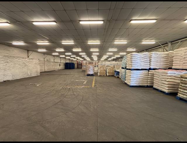 1,558M² WAREHOUSE TO LET IN EPPING INDUSTRIAL
